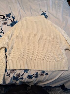 Women's Cream Chunky Knit Pullover Sweater